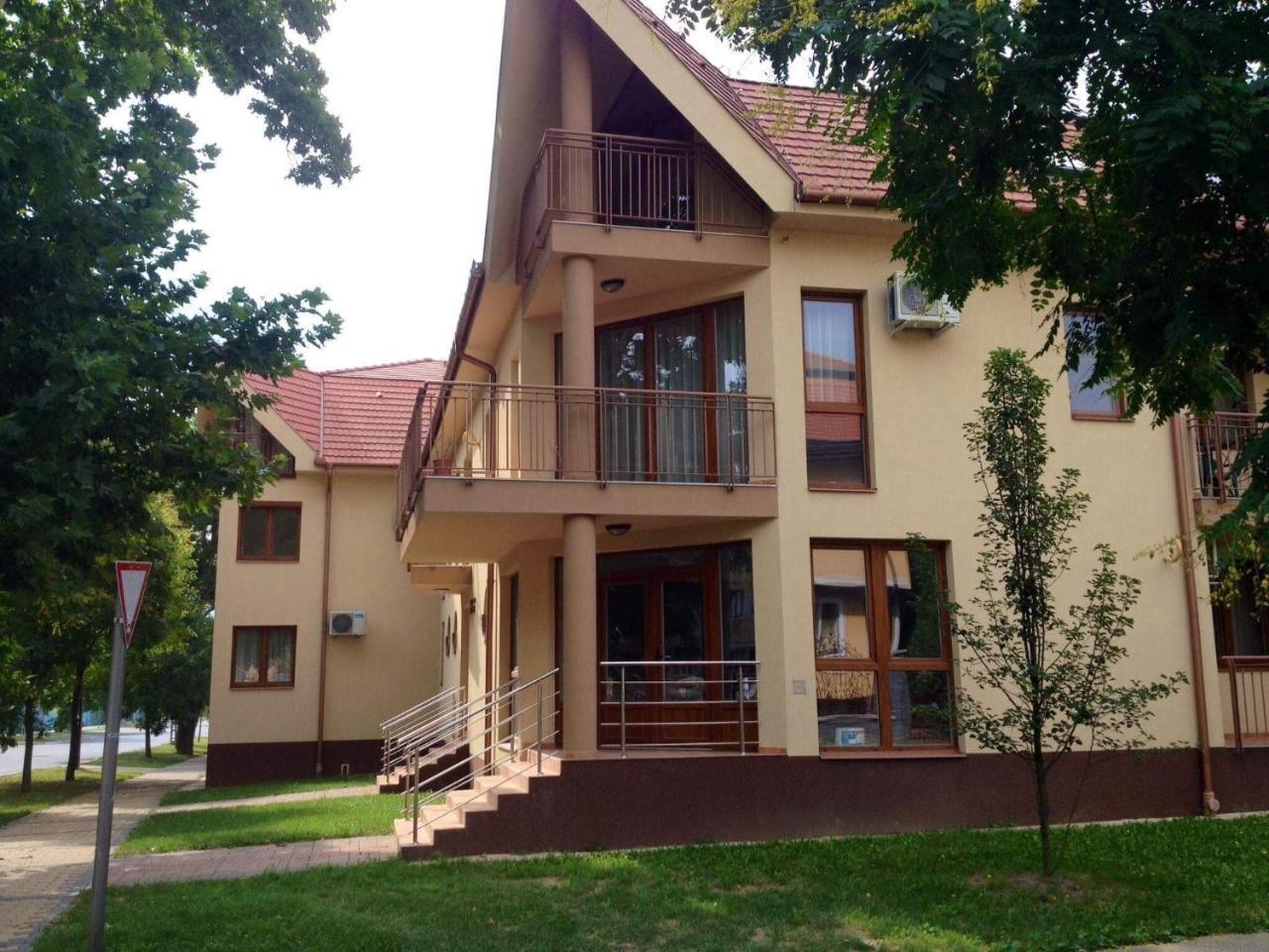 My Home Apartman Hajdúszoboszló 외부 사진